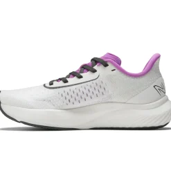 BUTYBIEGOWE|AKTYWNOSE|BIEGANIE*New Balance BUTYBIEGOWE|AKTYWNOSE|BIEGANIE Buty damskie FuelCell Rebel v3 WFCXCW3 – białe