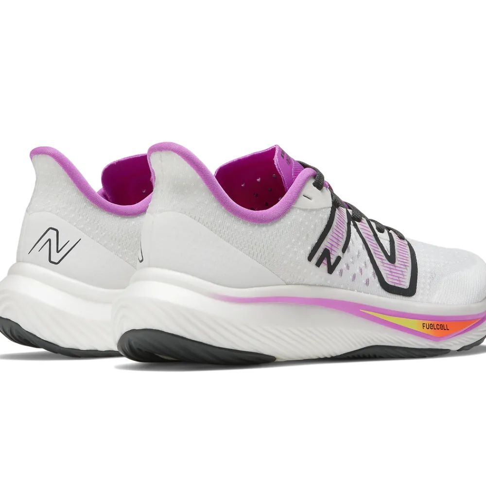 BUTYBIEGOWE|AKTYWNOSE|BIEGANIE*New Balance BUTYBIEGOWE|AKTYWNOSE|BIEGANIE Buty damskie FuelCell Rebel v3 WFCXCW3 – białe