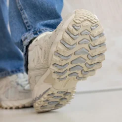 New Balance Buty męskie ML610TF – beżowe