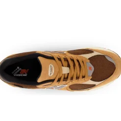 New Balance Buty męskie M2002RXG – brązowe