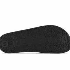 New Balance Klapki SUF50TR1 – czarno–fioletowe