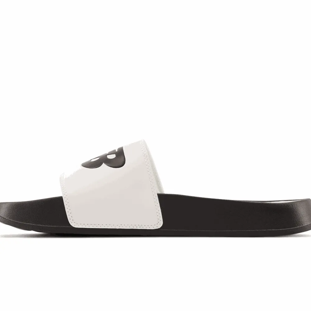 New Balance Klapki unisex SUF200B2 – czarno–białe