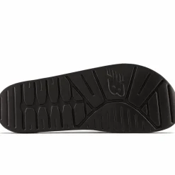 New Balance Klapki unisex SUF200B2 – czarno–białe