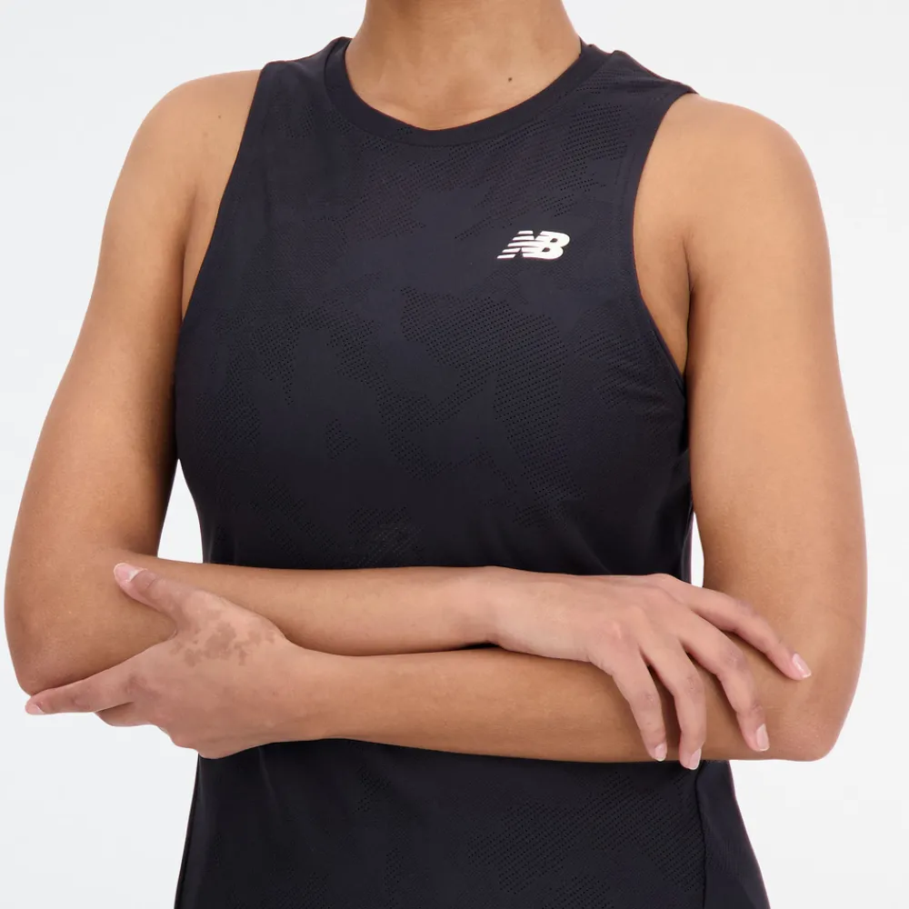ODZIEZ BIEGOWA|BIEGANIE*New Balance ODZIEZ BIEGOWA|BIEGANIE Koszulka damska WT33280BK – czarna