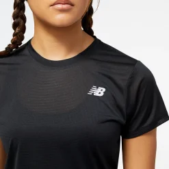 ODZIEZ BIEGOWA|BIEGANIE*New Balance ODZIEZ BIEGOWA|BIEGANIE Koszulka damska WT23222BK – czarna