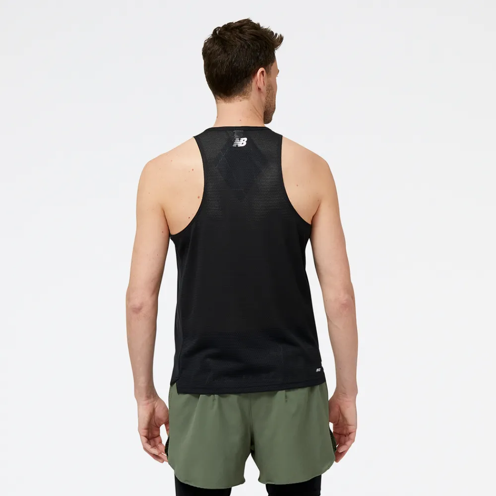 ODZIEZ BIEGOWA|BIEGANIE*New Balance ODZIEZ BIEGOWA|BIEGANIE Koszulka męska MT31240BK – czarna