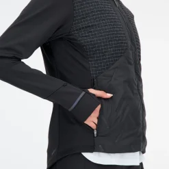 ODZIEZ BIEGOWA|BIEGANIE*New Balance ODZIEZ BIEGOWA|BIEGANIE Kurtka damska WJ33256BK – czarna