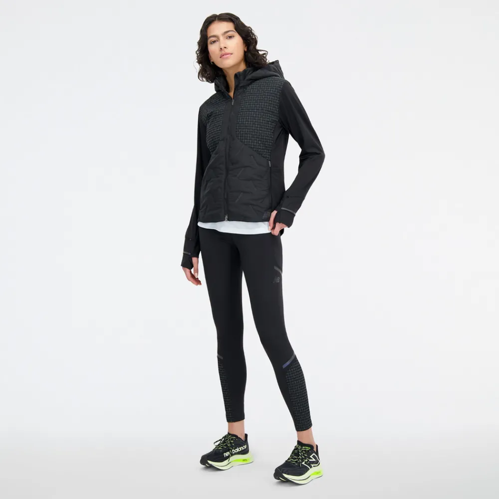 ODZIEZ BIEGOWA|BIEGANIE*New Balance ODZIEZ BIEGOWA|BIEGANIE Kurtka damska WJ33256BK – czarna