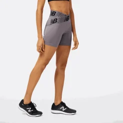 ODZIEZ BIEGOWA|BIEGANIE*New Balance ODZIEZ BIEGOWA|BIEGANIE Spodenki damskie WS21182ZNC – fioletowe