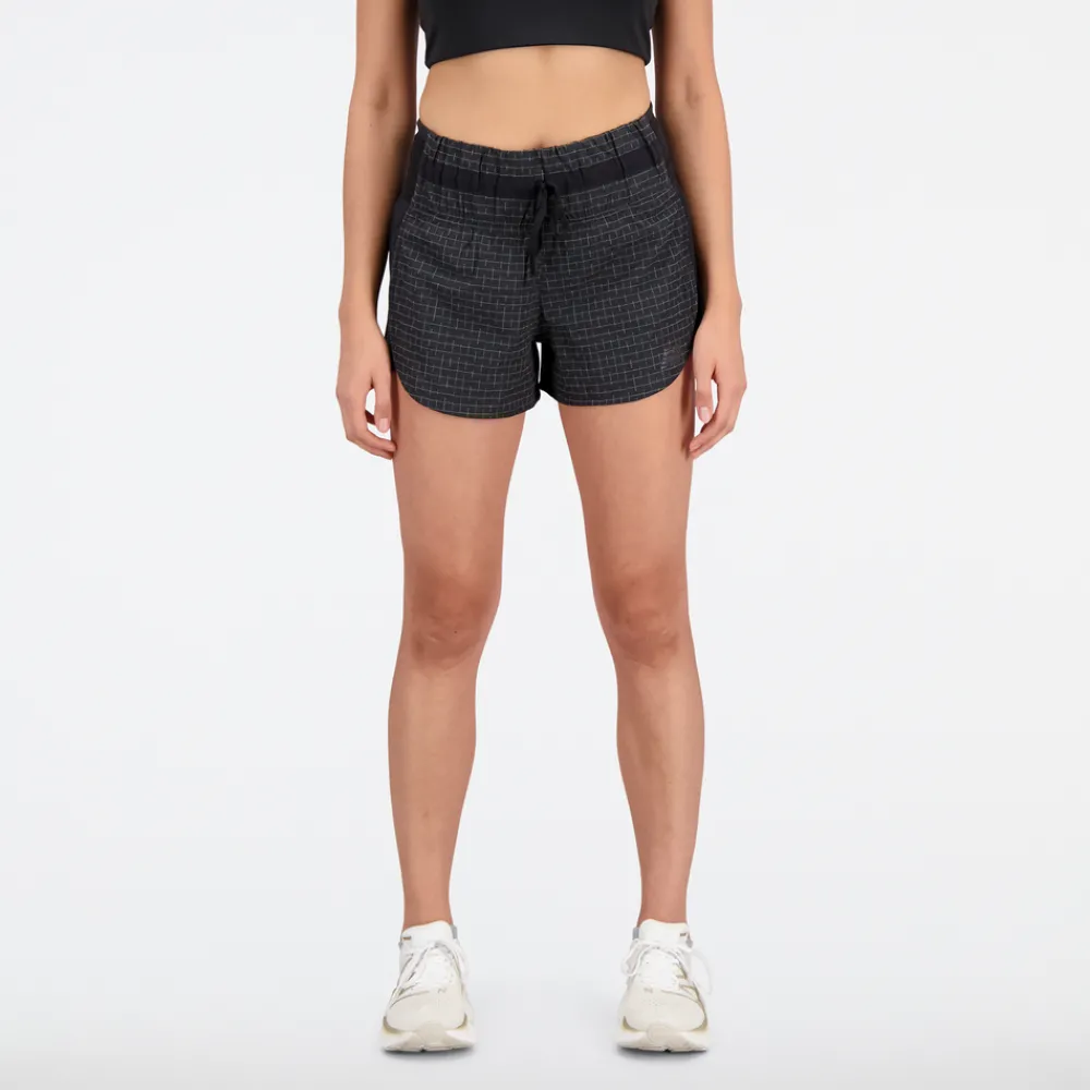 ODZIEZ BIEGOWA|BIEGANIE*New Balance ODZIEZ BIEGOWA|BIEGANIE Spodenki damskie WS31255BK – czarne