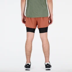ODZIEZ BIEGOWA|BIEGANIE*New Balance ODZIEZ BIEGOWA|BIEGANIE Spodenki męskie MS23282MHY – brązowe