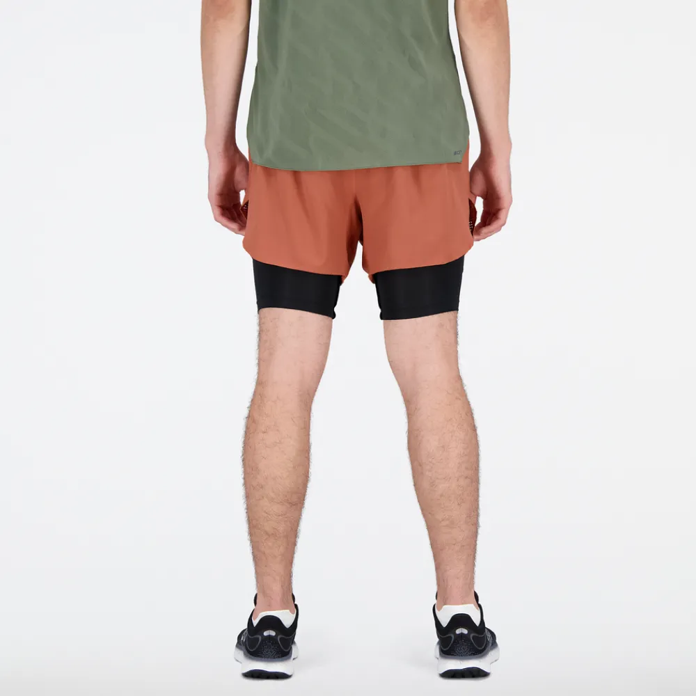 ODZIEZ BIEGOWA|BIEGANIE*New Balance ODZIEZ BIEGOWA|BIEGANIE Spodenki męskie MS23282MHY – brązowe