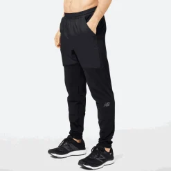 ODZIEZ BIEGOWA|BIEGANIE*New Balance ODZIEZ BIEGOWA|BIEGANIE Spodnie męskie MP23287BK – czarne